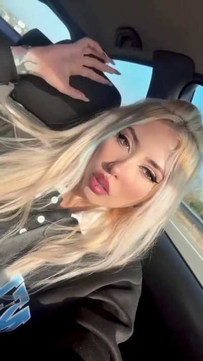 Conoce a la chica de tus sueños en nuestro grupo de ventas y contenido online