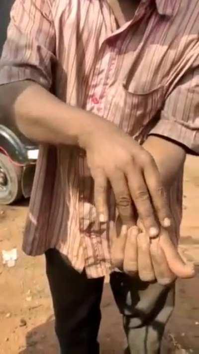 A talented street magician in India