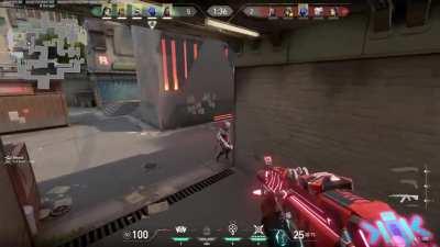 How just two raze satchels can change a game to your favour