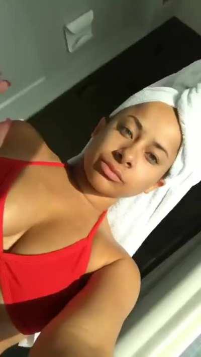 Ciera Rogers sexy Boobs 🥐🥐😍😍😍🍯