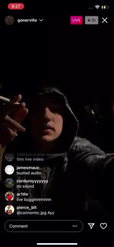 Somebody get gonerville a new phone 🤣🤣