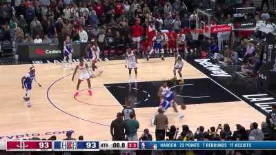 [Highlight] PG drills the long 2 for the Clippers lead!