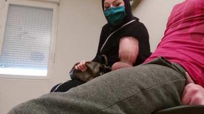Bored Hijabi milked a horny stranger in a doctor's office: