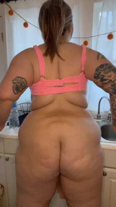 Since y’all say I don’t show my ass enough 🙈