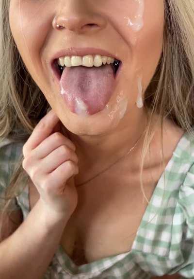 I love getting a huge load all over my face 