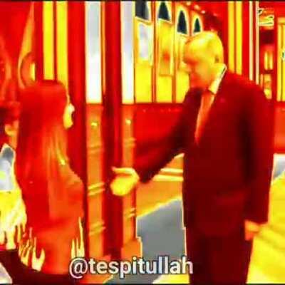 Damn politicians 😑