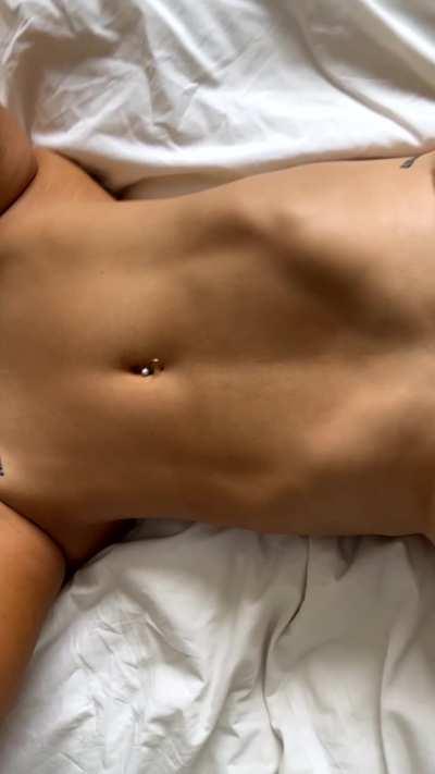 In case ur GF didn't send u any nudes today