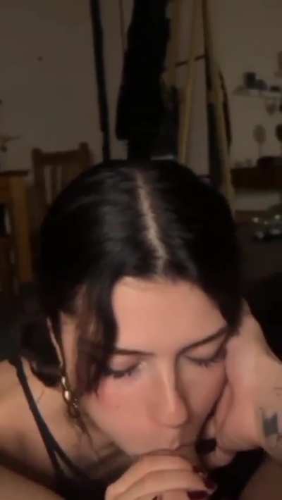 Pretty girl likes to suck cock