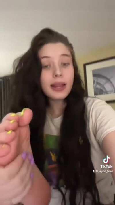 Jayde_toes