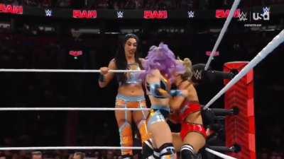 Candice must be so happy that Indi finally saw 