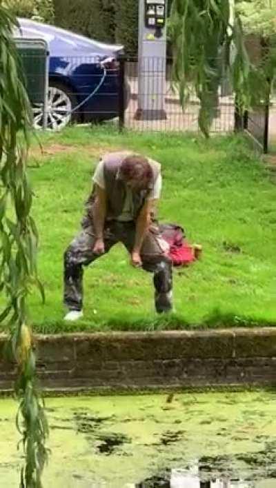 While walking in the Netherlands a crazy guy trying to tell me something…. 🙄