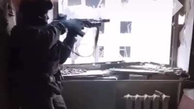 Ukrainian soldier dodges Russian bullet