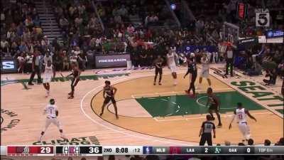 [Highlight] Brian Sieman throwing shots at the Phoenix Suns on the Clippers broadcast