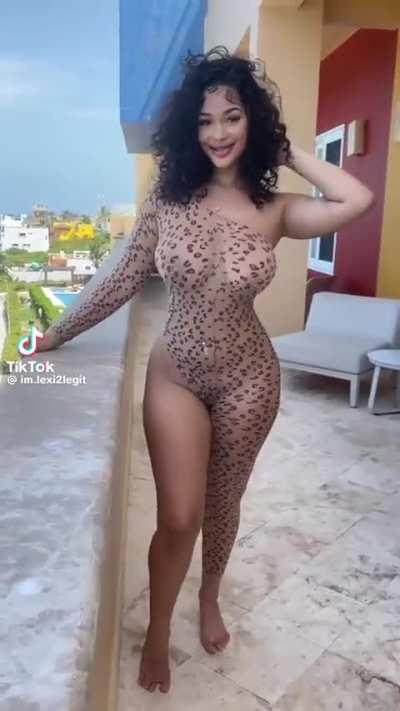 Not a thought behind those pretty eyes! 😂🥰 @im.lexi2legit