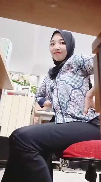 QiQi Bigo Live Hijab Seksi