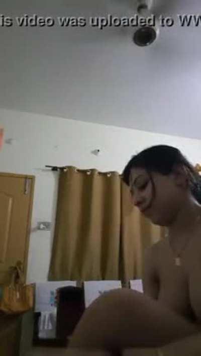 Sharmili bhabhi tumhe chahti hai aur tumhe video send kar rahi hai