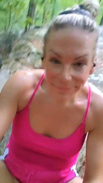 It's play time in nature 