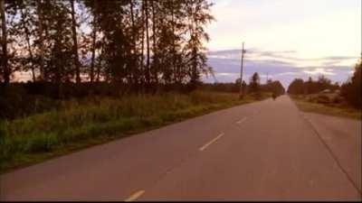 Here Bart Allen literally pulverizes Clark at travel speed ⚡