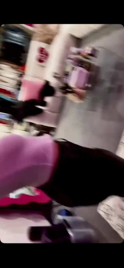 Her Moan in the beginning is so hot