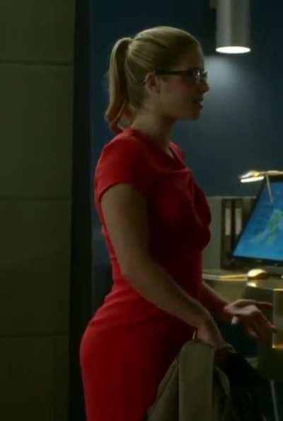 Emily Bett Rickards (Some CW show, Arrow maybe?)