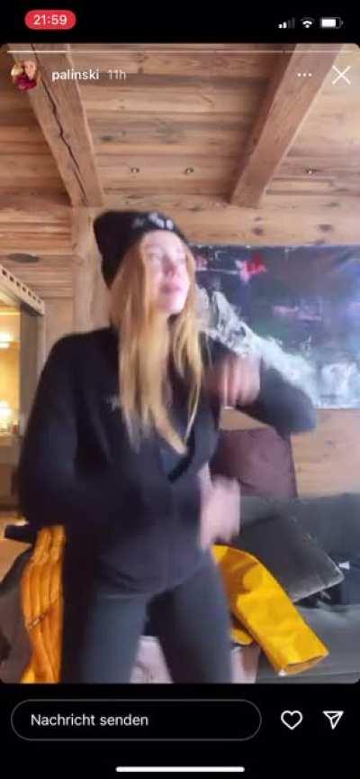 Palinas schöne Kleidung 🍒