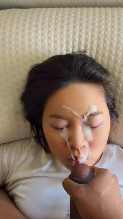 Thick cumshot to the eyes for a nice facial