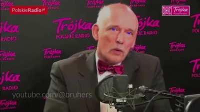 A poza tym sądzę, że Atrydzi powinni być zniszczeni