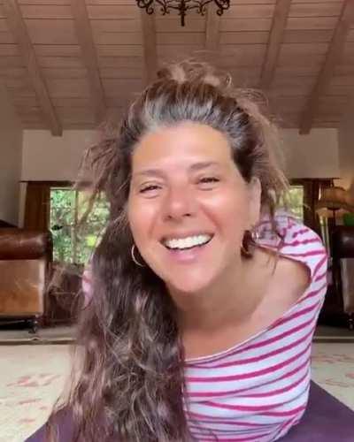 For those of you who like feet, here are her soles