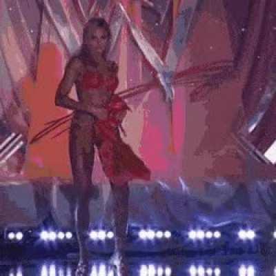 Could watch Stacys ass sway all day long