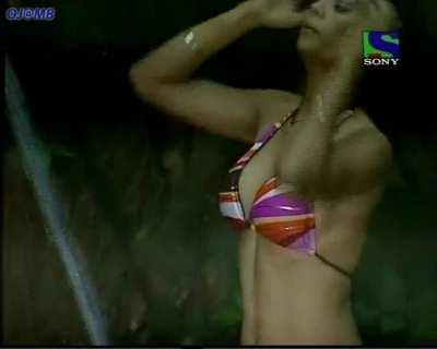 Shweta Tiwari from Iss Jungle se Mujhe Bachao