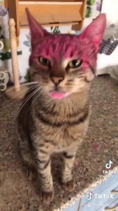 Now I look beautiful like mom