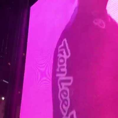 J’s Surprise Appearance @ CAMP FLOG GNAW 2018 (RARE)