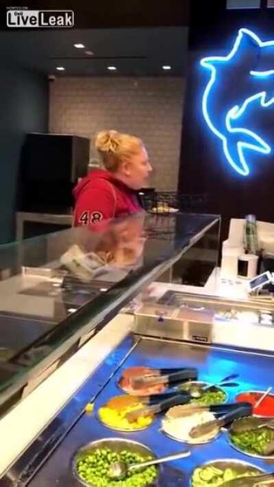 Karen Freaks Out At Restaurant
