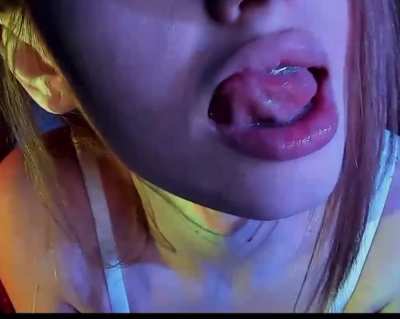 can u cum on m braces daddy 🥺