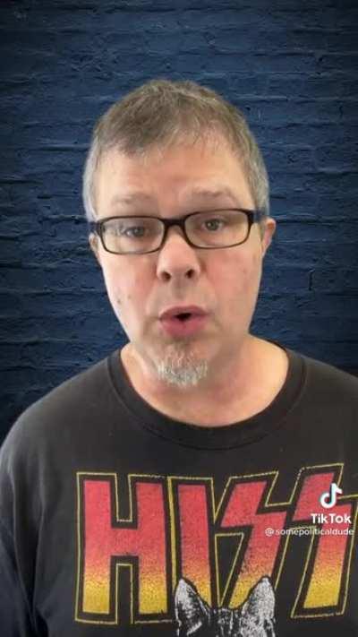 This a grown ass dude having an argument with himself just to bash the right