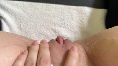 Do you guys prefer hairy or shaved pussy? ;)