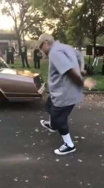 This song was made to be Cholo danced to