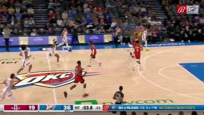 [Highlight] SGA rips the ball from Tari Eason and scores over 4 defenders!