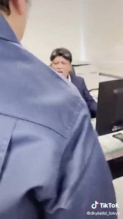 Rebecca reincarnated as Japanese office worker 😱🤯