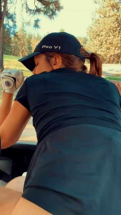 Riding daddy’s dick in the golf cart. The group behind loved the show 😉 😈
