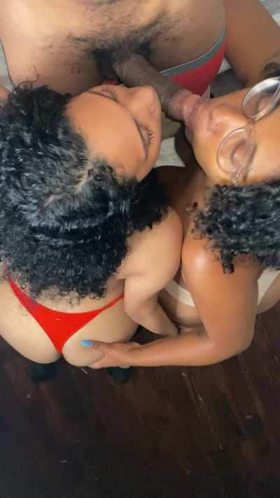 Sucking her mans cock with her while my hubby records 👀😍