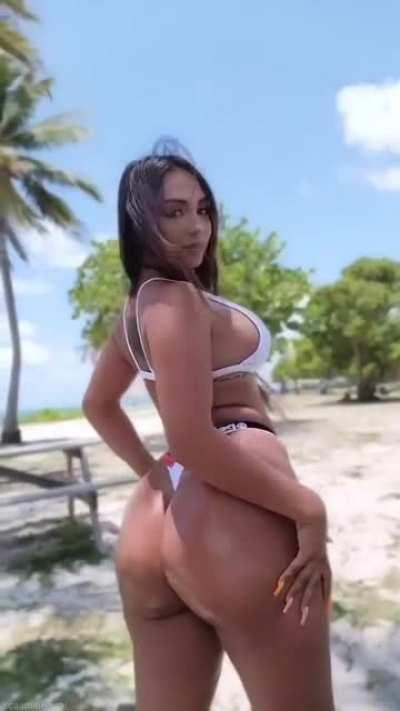 CamiBernal - Video #1144