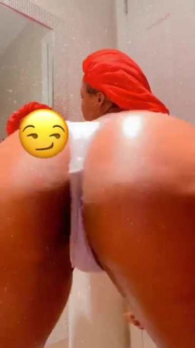 Keep the upvotes coming ‼️