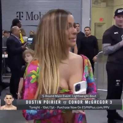 addison arriving at ufc 264 (better quality)