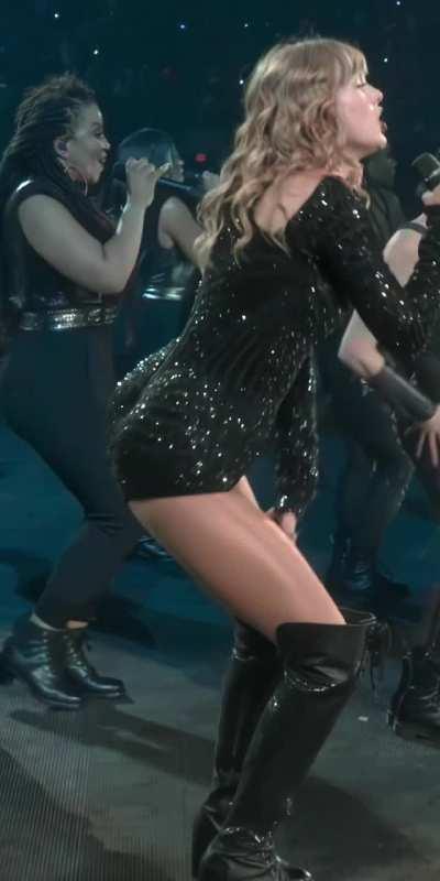 I love her ass so much