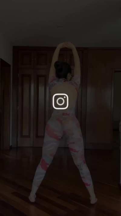 Shaking it on Instagram