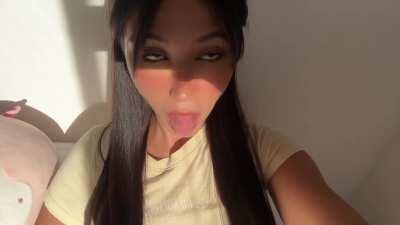 Flashing my boobs hopefully i attracted any gringos (F19)