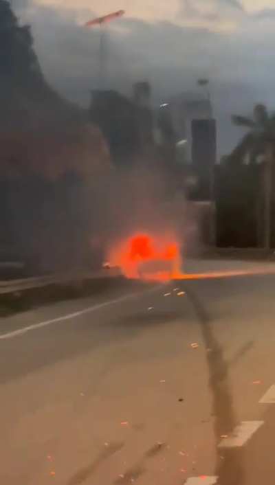 lorry on fire, doesn't miss exit