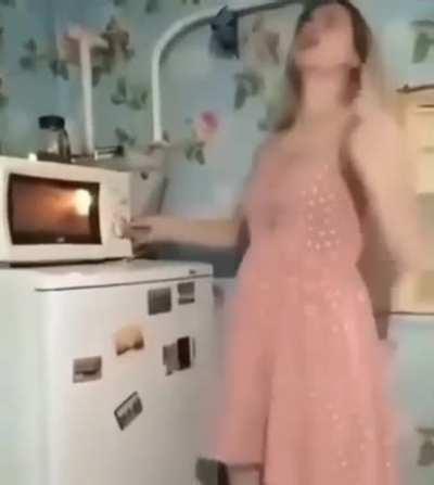 the microwave strikes back