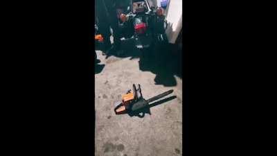 Delayed start chainsaw